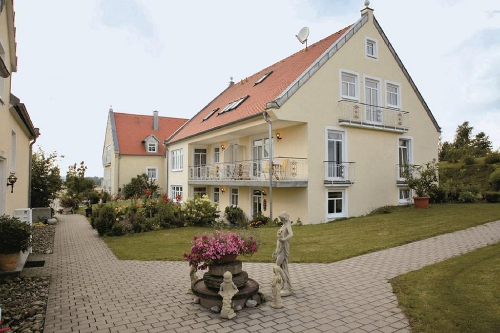 Auszeit - Ihr Sibyllenbad Gaestehaus Neualbenreuth Kültér fotó